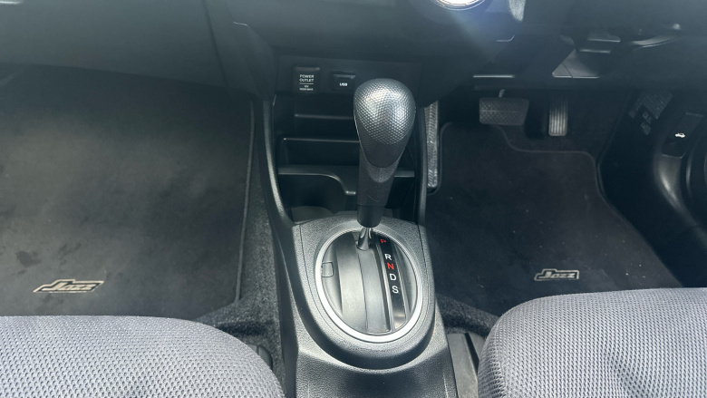 Honda Jazz 1.3 IMA HS Hybrid 5dr CVT Hybrid Hatchback